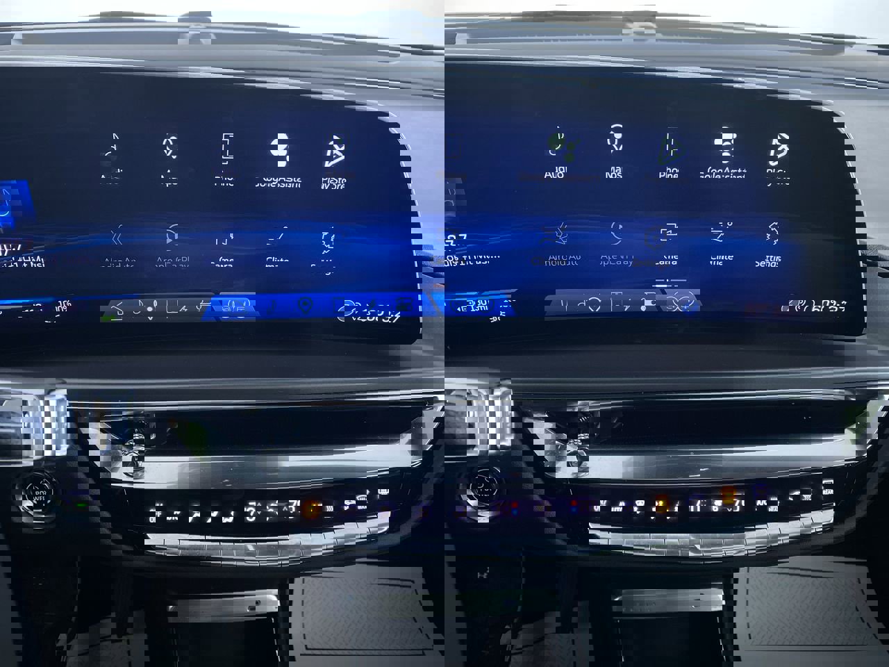 Certified 2024 Cadillac Lyriq Tech image 5