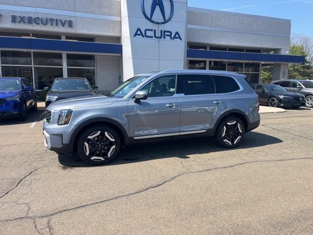 Used 2025 Kia Telluride S AWD/4WD image 38