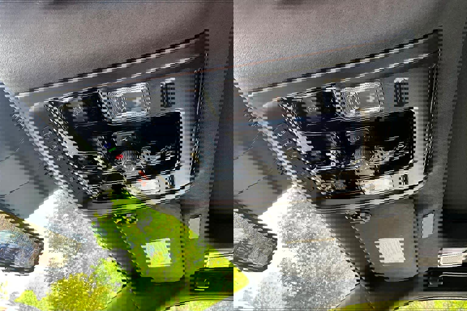 Used 2025 Cadillac Escalade ESV Sport Platinum image 38