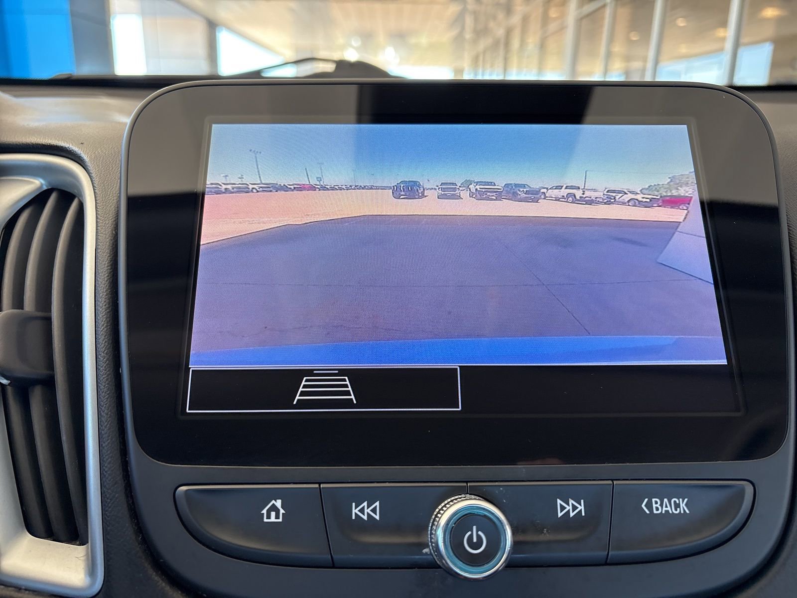 Used 2023 Chevrolet Malibu LT image 19