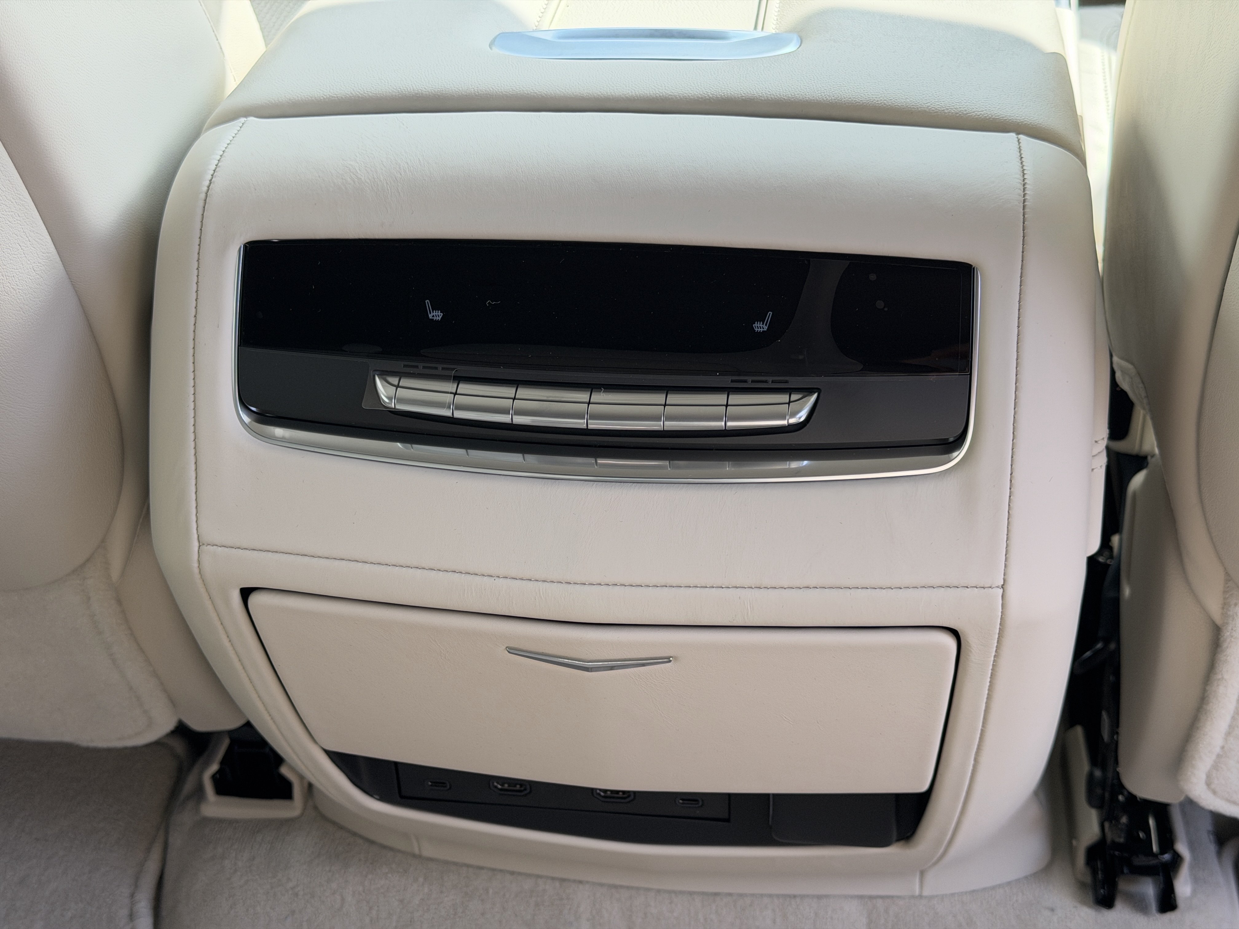 New 2026 Cadillac Escalade Platinum Luxury AWD/4WD image 24