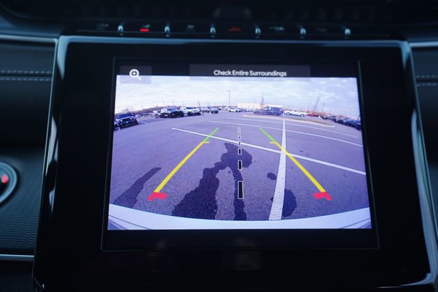 Used 2025 Jeep Grand Cherokee Laredo w/ Luxury Tech Group I image 28