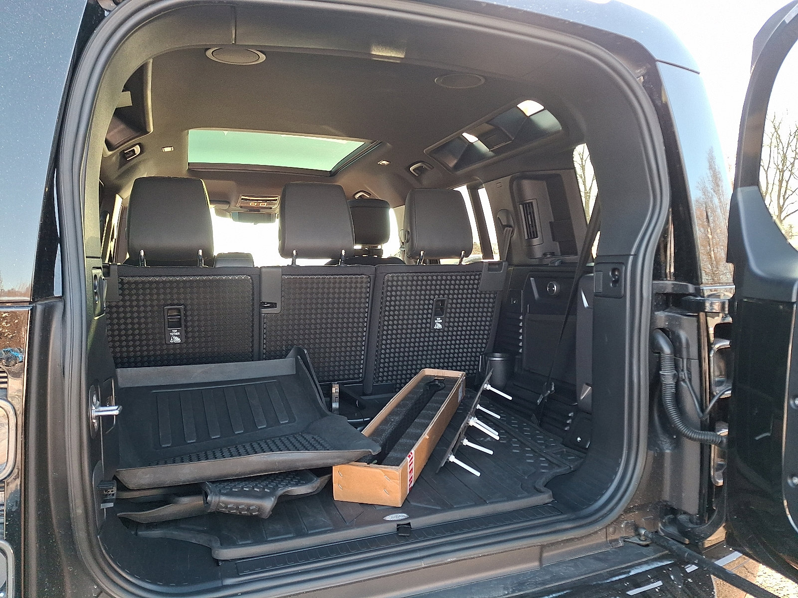 Used 2023 Land Rover Defender 110 X image 29