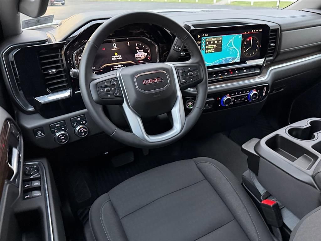 Used 2025 GMC Sierra 1500 Elevation image 11