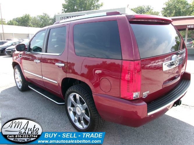 Used 2010 Cadillac Escalade Luxury AWD/4WD image 4