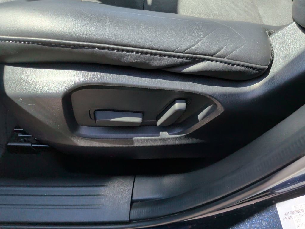 Used 2018 MAZDA CX-5 Touring w/ Preferred Equipment Package AWD/4WD image 12