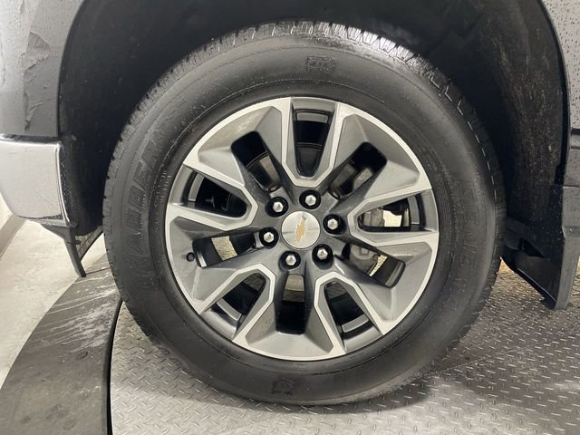 Used 2023 Chevrolet Silverado 1500 LT image 10