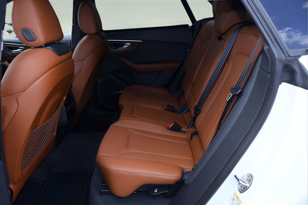 New 2026 Audi Q8 Prestige image 14