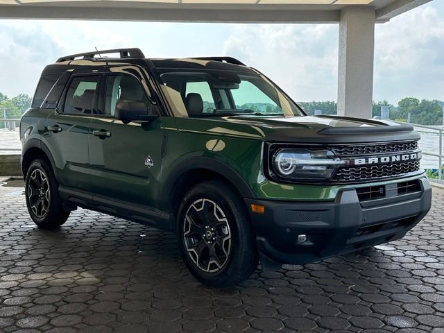 Certified 2025 Ford Bronco Sport Outer Banks w/ Outer Banks Tech Package+ AWD/4WD image 23