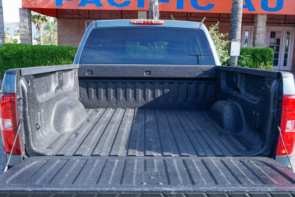 Used 2013 Chevrolet Silverado 1500 LT w/ All-Star Edition AWD/4WD image 8