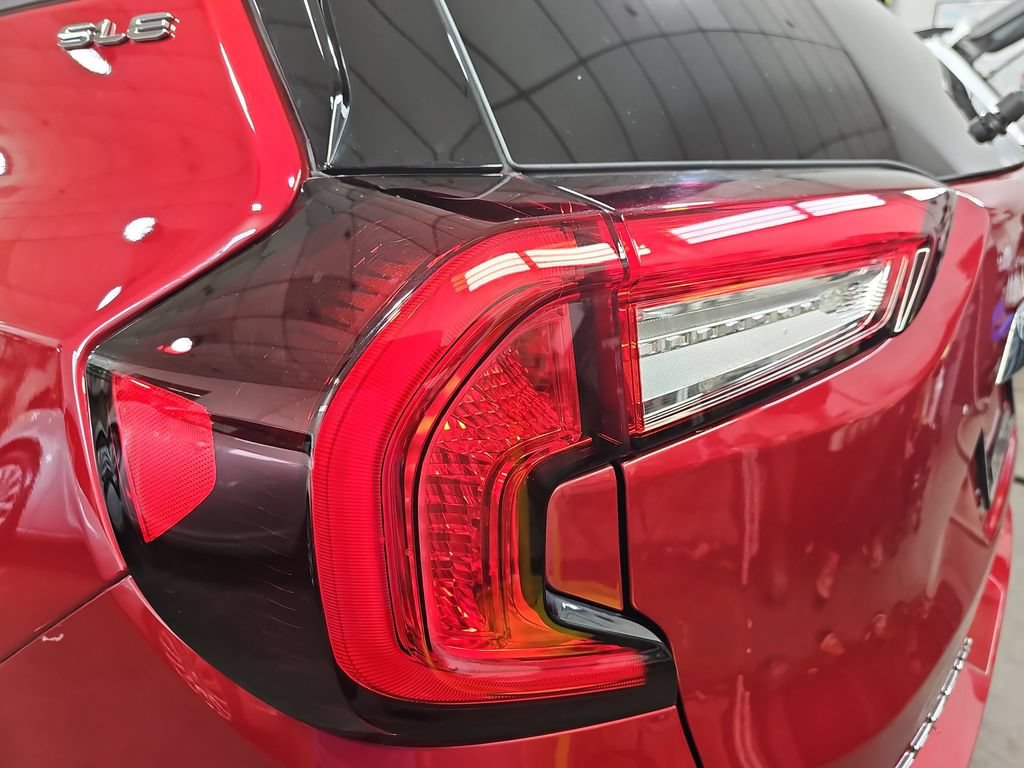 Certified 2024 GMC Terrain SLE w/ Driver Convenience Package AWD/4WD image 40