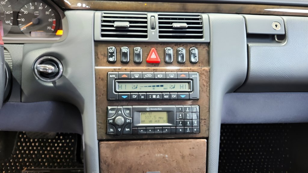 Used 2002 Mercedes-Benz E 55 AMG Sedan image 20