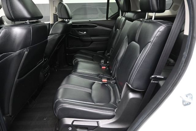 Certified 2024 Honda Pilot Touring image 27