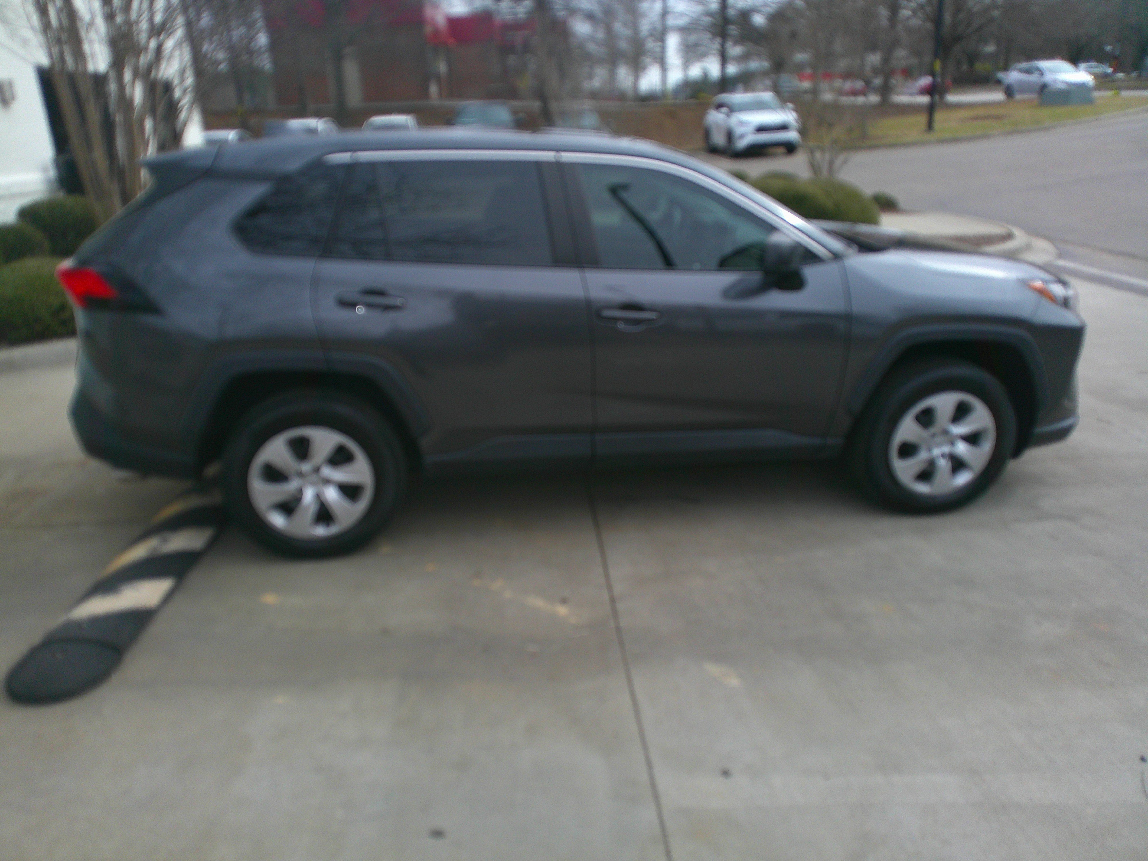 Used 2023 Toyota RAV4 LE image 18