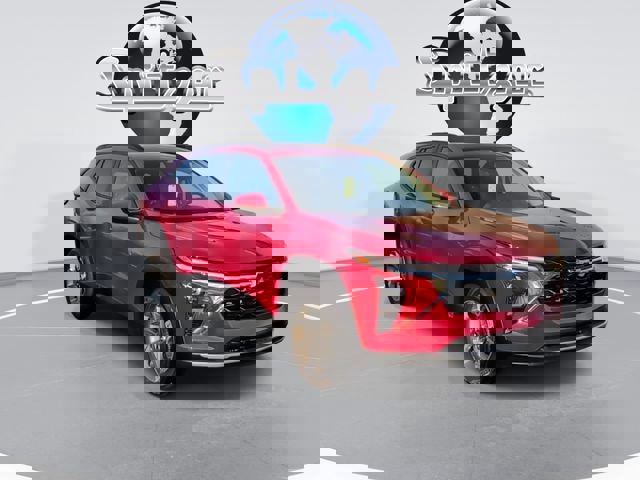 New 2026 Chevrolet Trax LT w/ Driver Confidence Package image 2