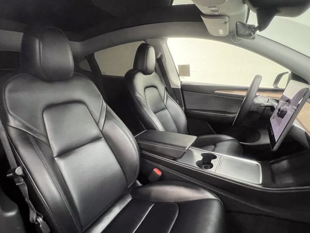 Used 2025 Tesla Model Y Long Range AWD/4WD image 11