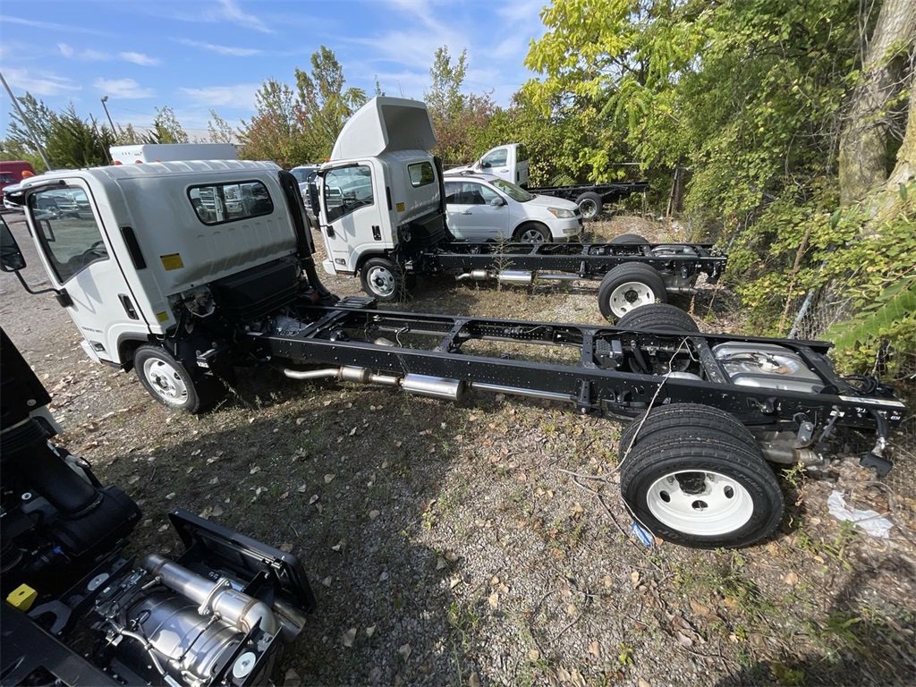 New 2024 Chevrolet Low Cab Forward 5500XG image 2