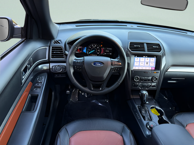 Used 2019 Ford Explorer XLT w/ Equipment Group 202A AWD/4WD image 6