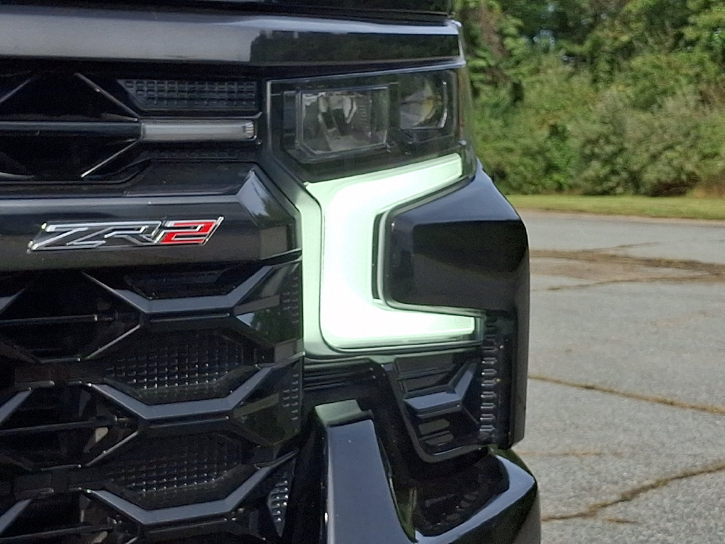 Certified 2025 Chevrolet Silverado 1500 ZR2 w/ Technology Package AWD/4WD image 9