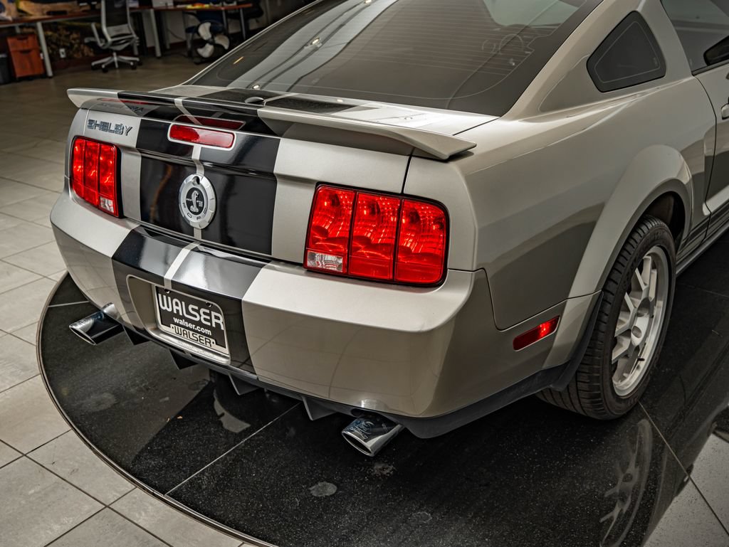 Used 2009 Ford Mustang Shelby GT500 RWD image 18