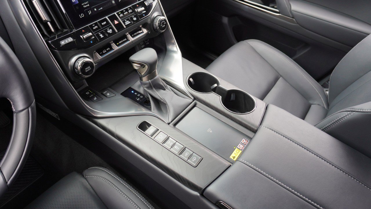 Used 2024 Lexus LX 600 4WD w/ Luxury Package image 20