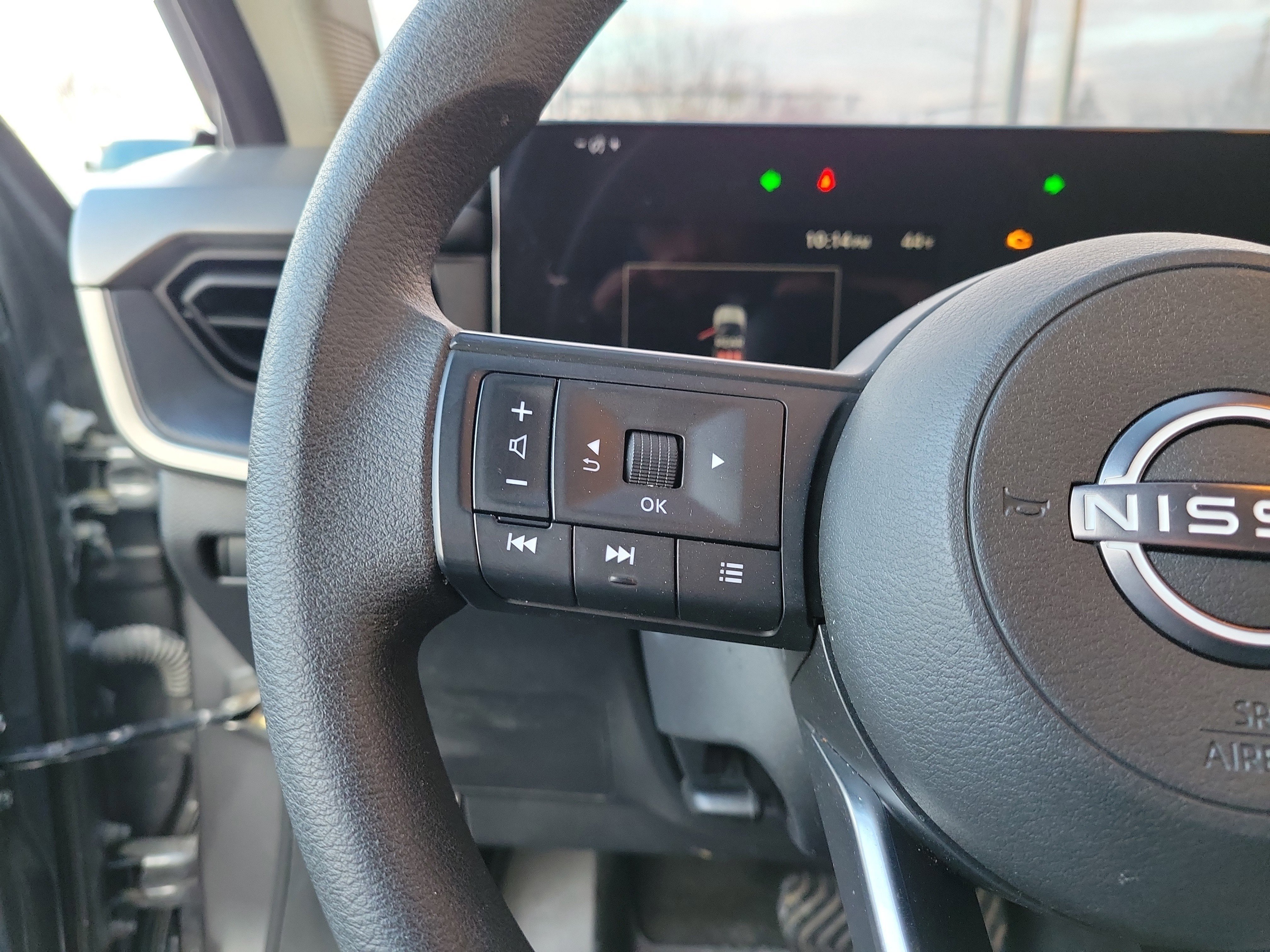 Used 2025 Nissan Kicks S image 23