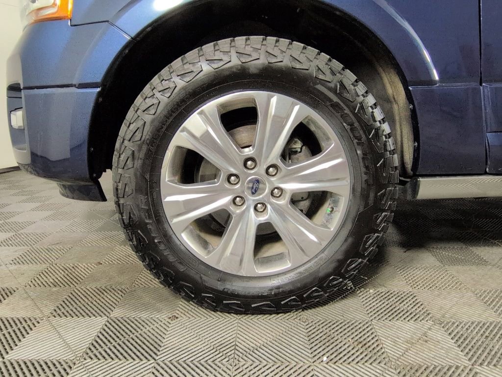 Used 2016 Ford Expedition Platinum AWD/4WD image 9