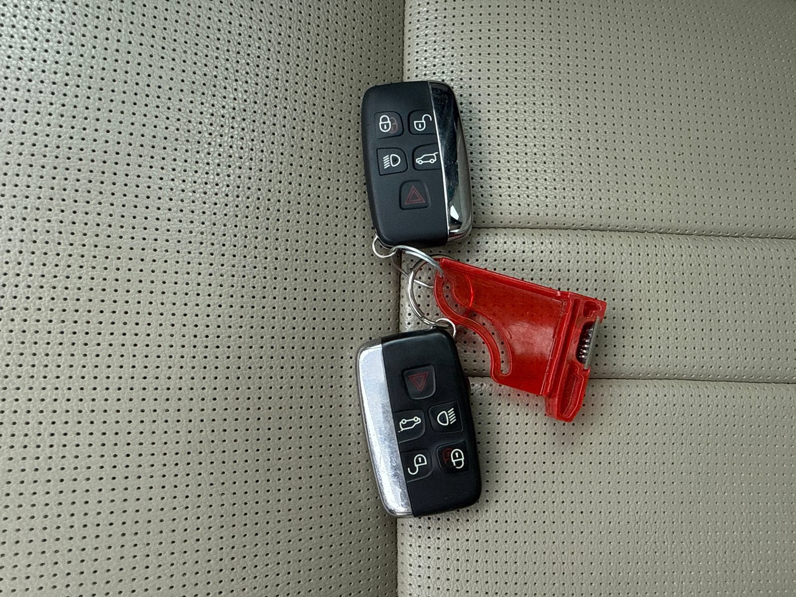 Used 2019 Land Rover Discovery Sport AWD/4WD image 56