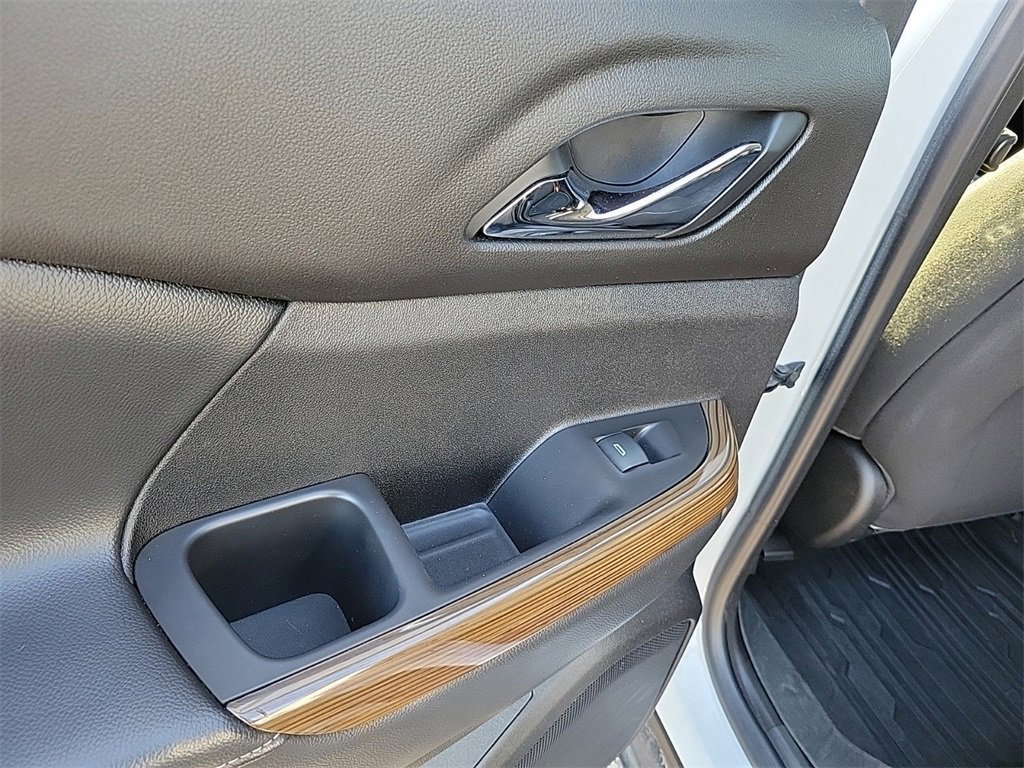 Used 2019 GMC Acadia SLE w/ Driver Alert Package I image 15