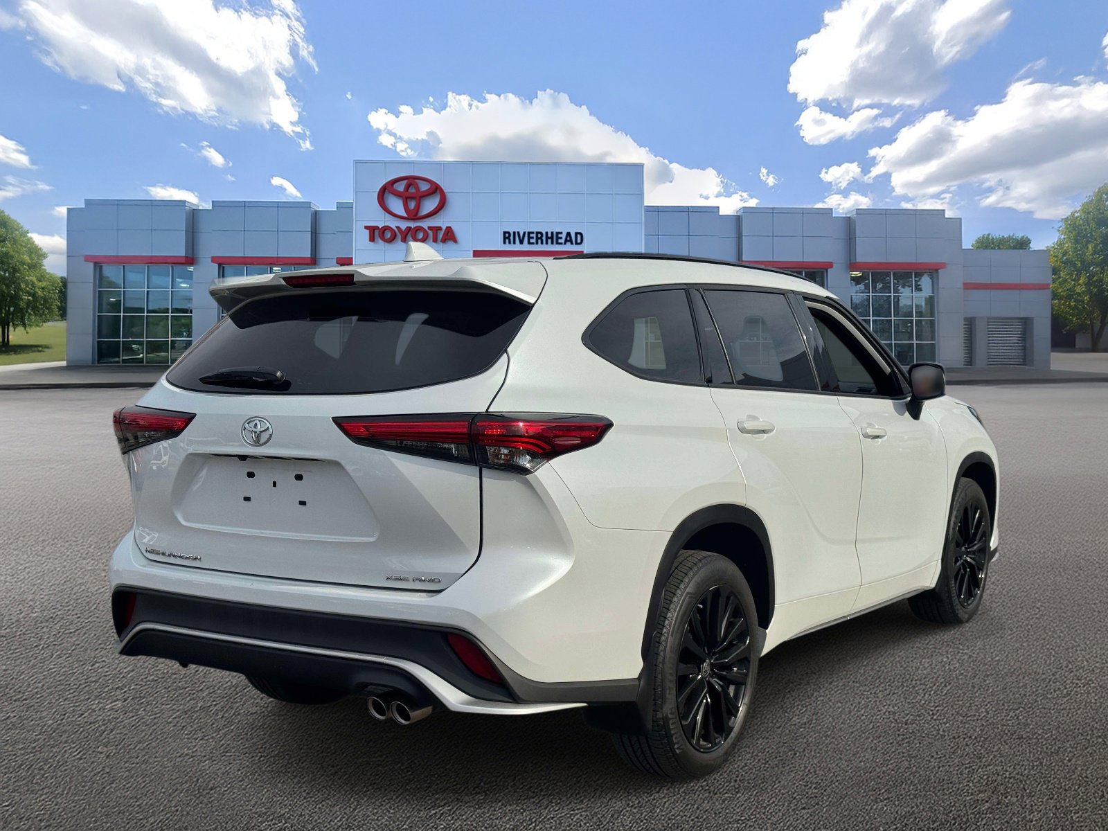 Used 2023 Toyota Highlander XSE image 6