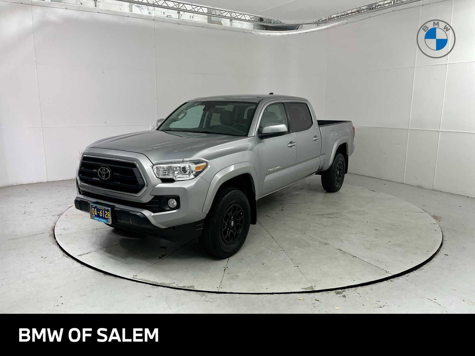 Used 2020 Toyota Tacoma SR5 AWD/4WD video 1