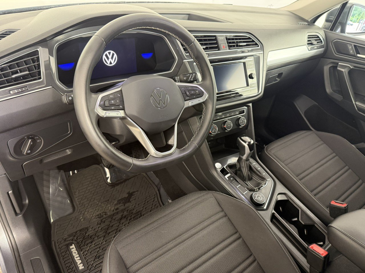 Used 2023 Volkswagen Tiguan S w/ Driver Assistance Package AWD/4WD image 15