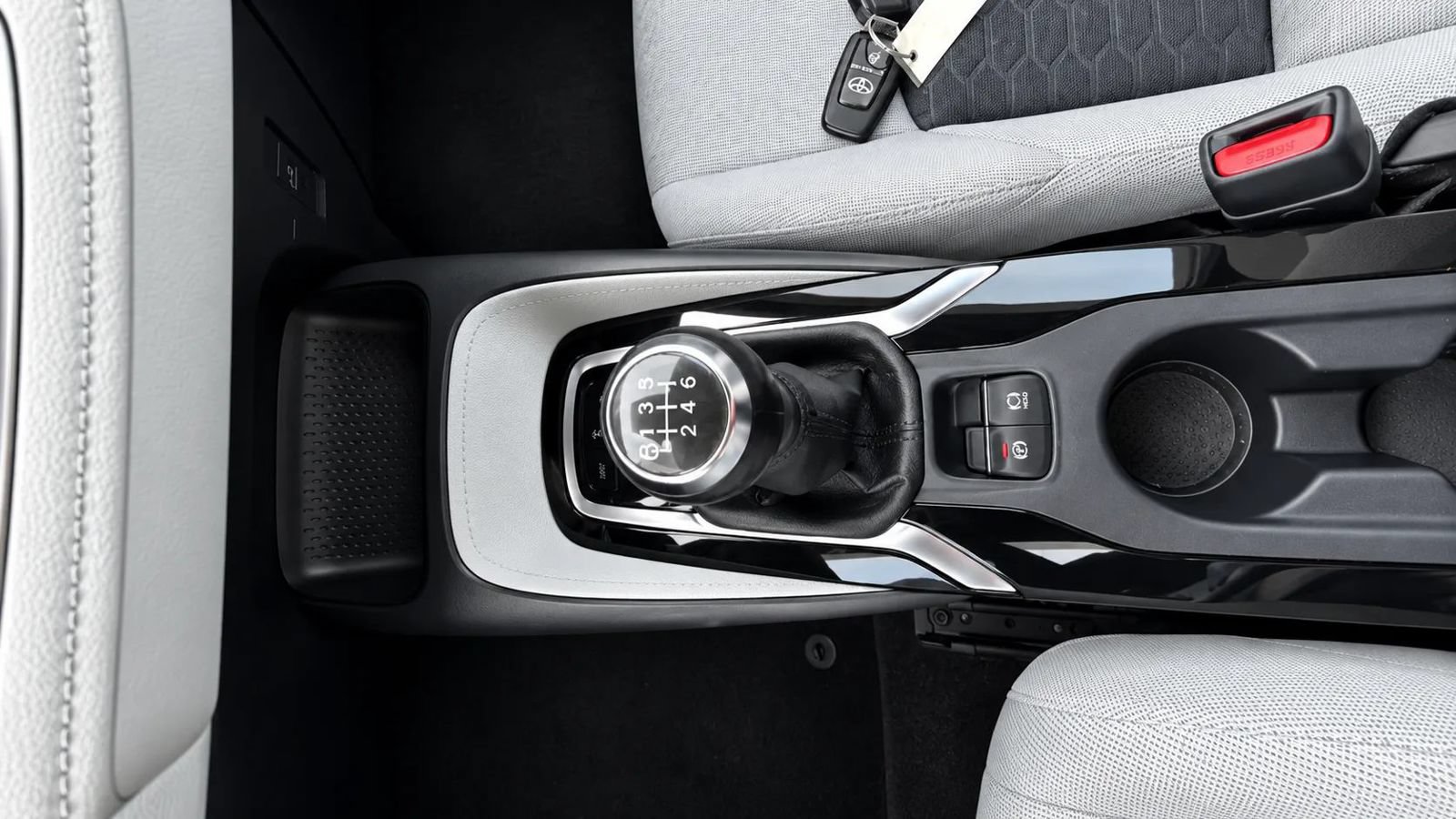 Used 2019 Toyota Corolla SE w/ Carpet Mat Package FWD image 19