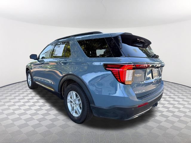 Used 2025 Ford Explorer Active w/ Active Comfort Package RWD image 7