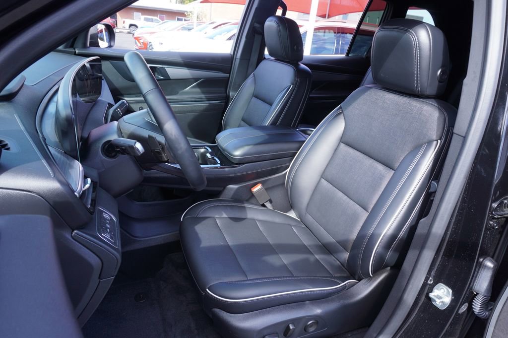 Certified 2025 Buick Enclave Preferred image 14