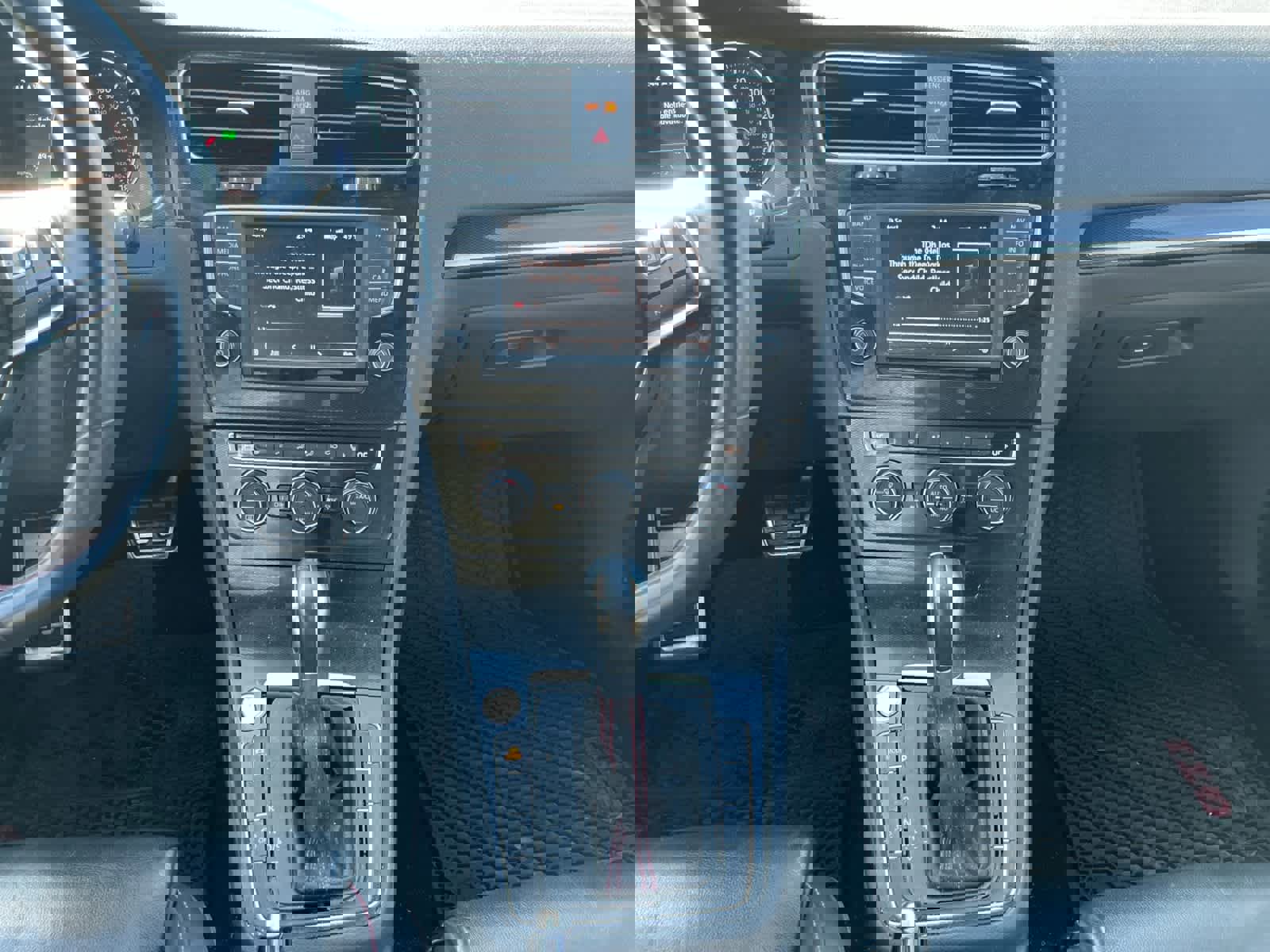 Used 2016 Volkswagen GTI Autobahn w/ Lighting Package (SEL) image 11