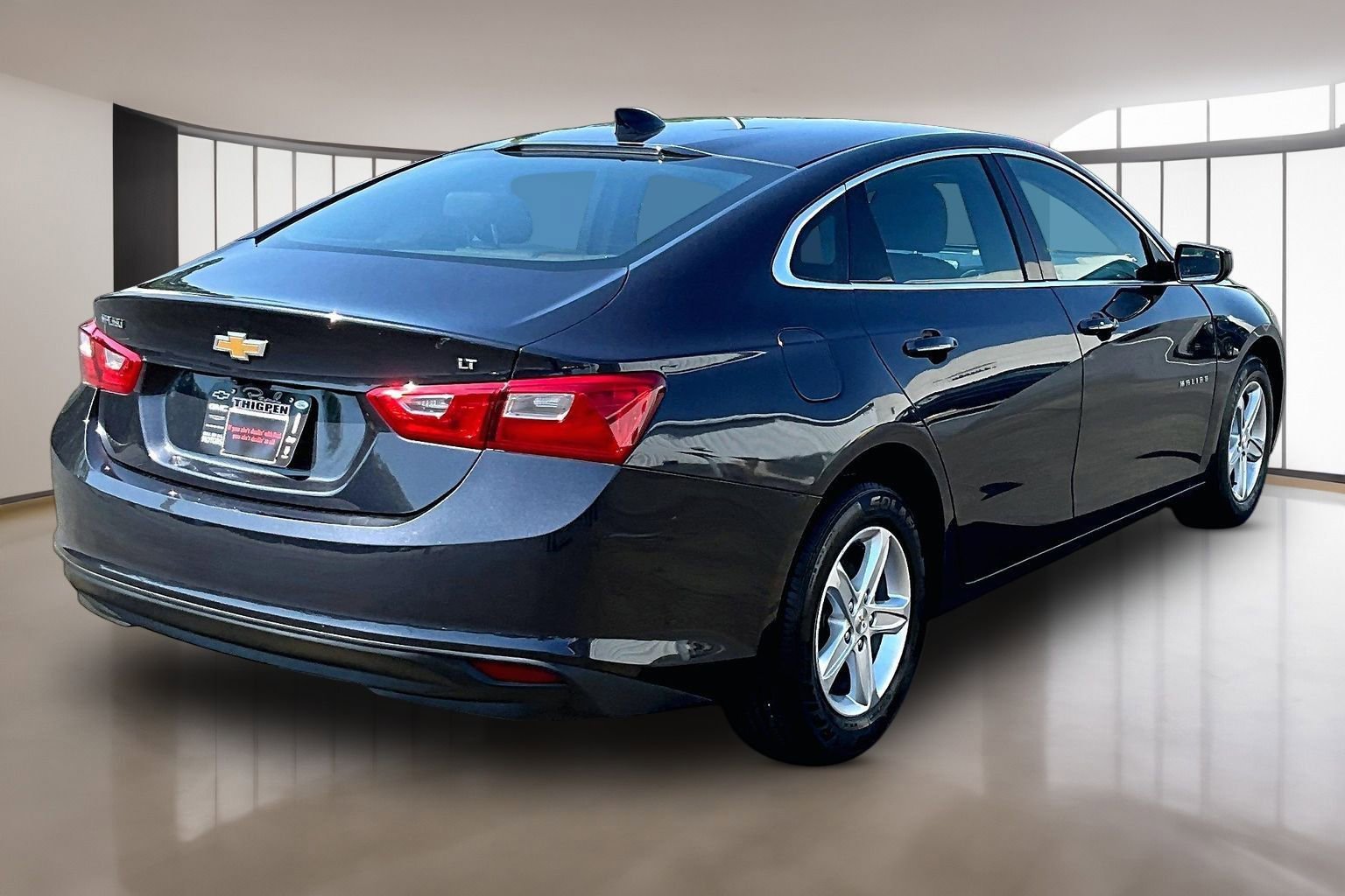 Used 2023 Chevrolet Malibu LT FWD image 6