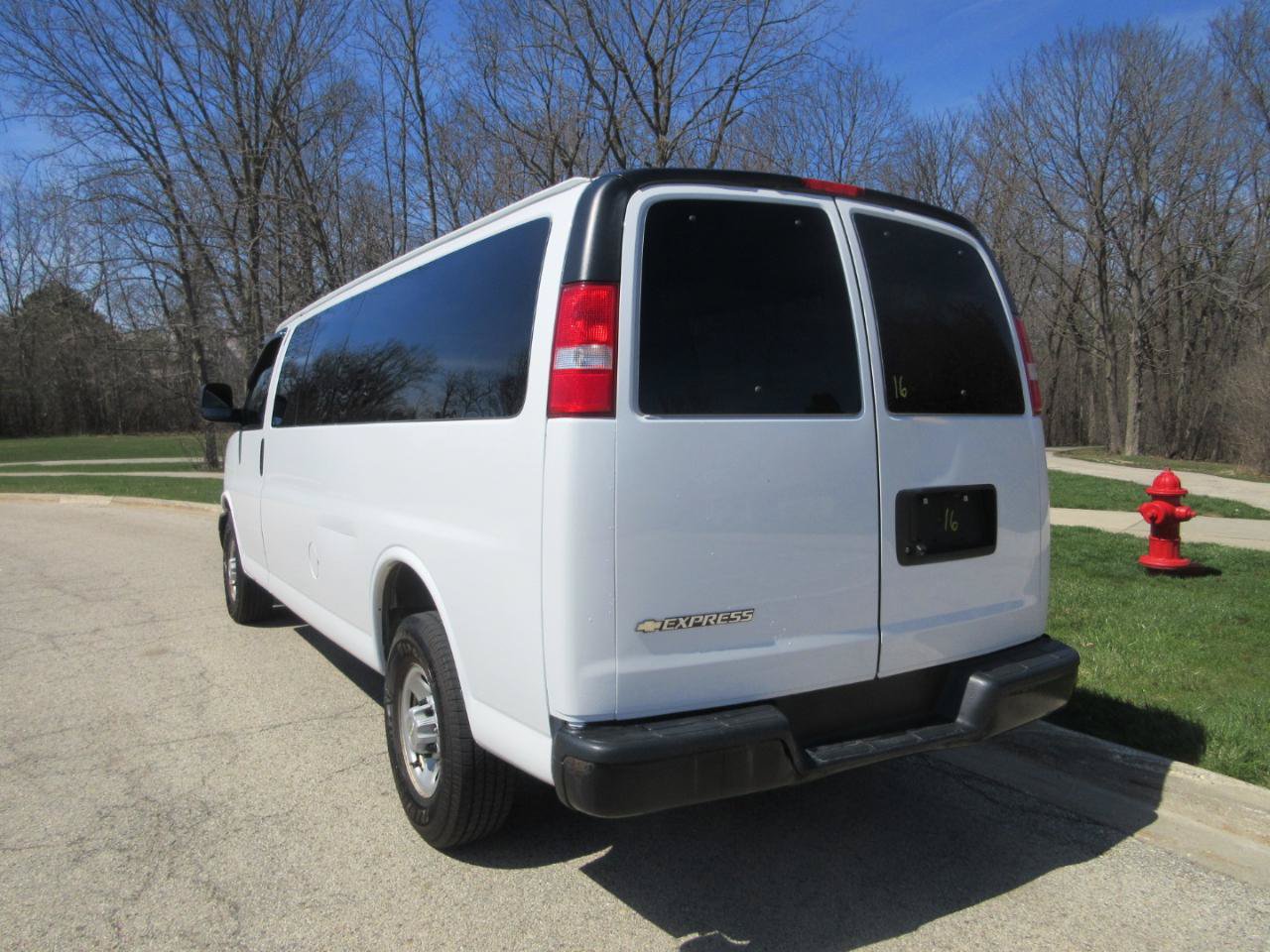 Used 2020 Chevrolet Express 2500 Extended RWD image 27
