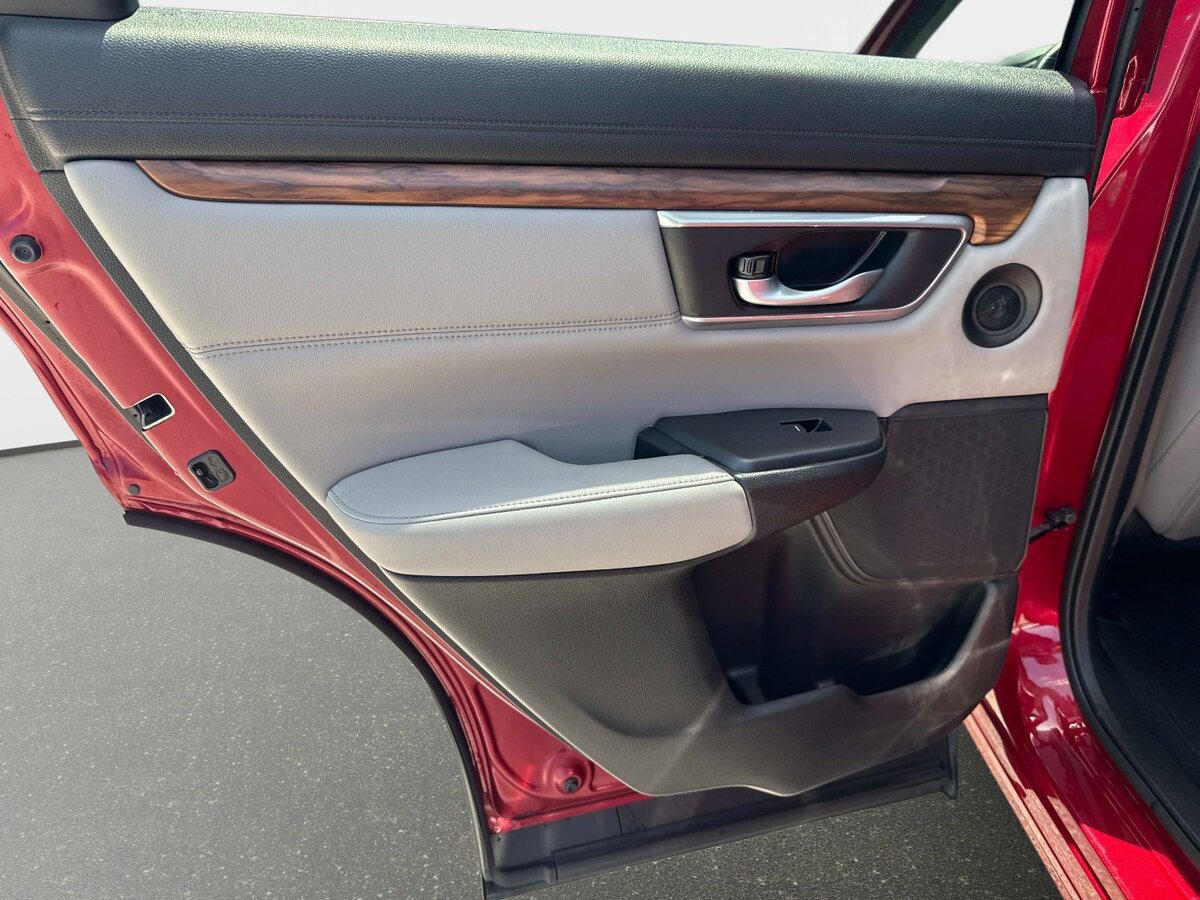 Certified 2022 Honda CR-V Touring image 11