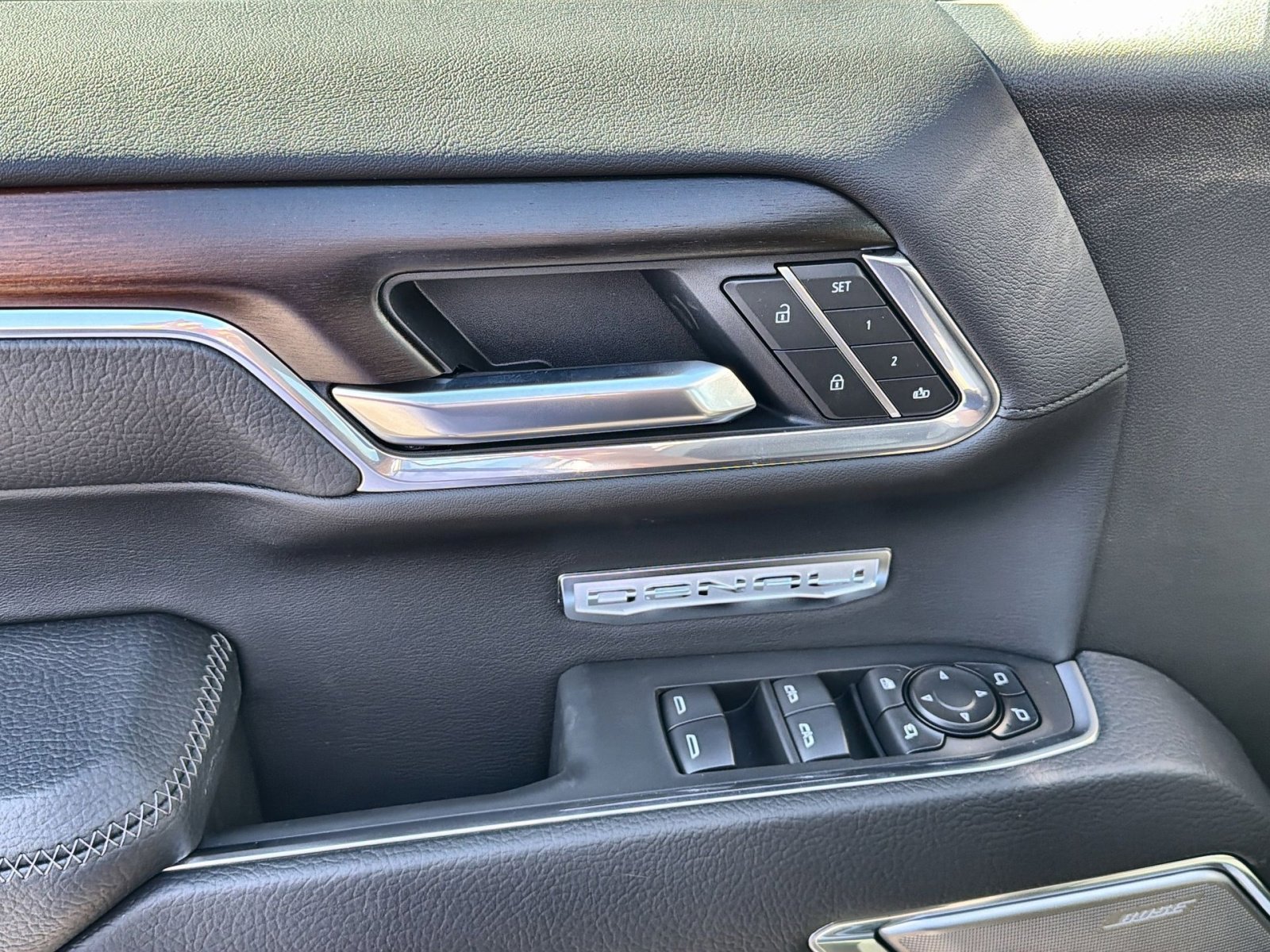 New 2026 GMC Sierra 1500 Denali w/ Denali Reserve Package image 15