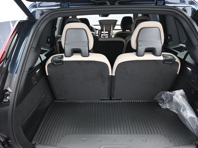 Used 2026 Volvo XC90 T8 Plus w/ Protection Package Premier AWD/4WD image 24