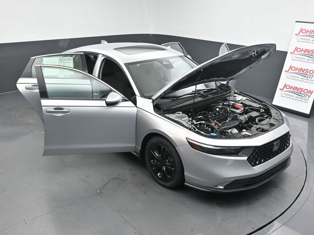 Used 2024 Honda Accord EX image 39