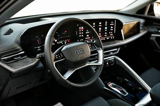 Used 2025 Audi Q5 Prestige image 18