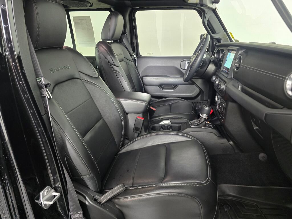 Used 2022 Jeep Wrangler Unlimited Sahara w/ Cold Weather Group image 43
