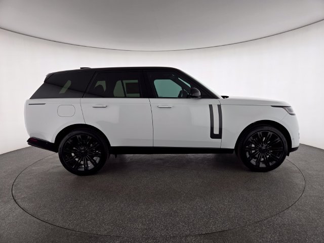 New 2026 Land Rover Range Rover SE AWD/4WD image 6