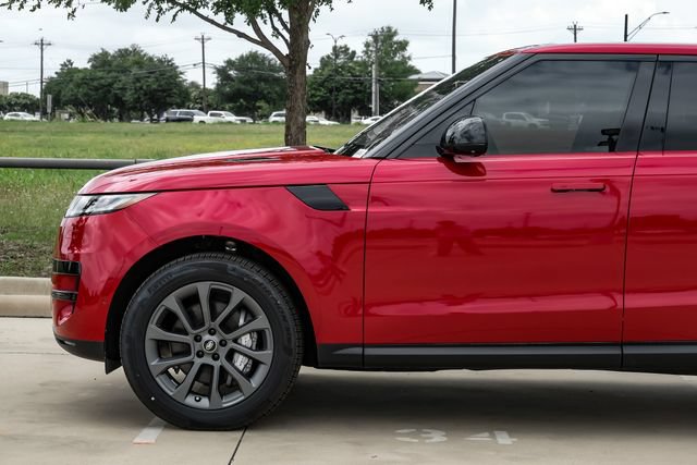 Used 2025 Land Rover Range Rover Sport AWD/4WD image 14