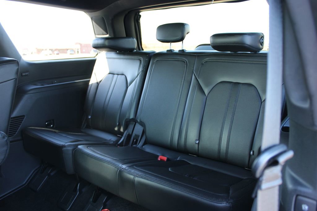 Used 2019 Ford Expedition Limited w/ Equipment Group 301A image 29