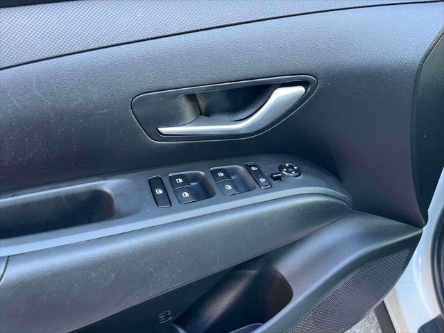 Used 2023 Hyundai Tucson SEL AWD/4WD image 16