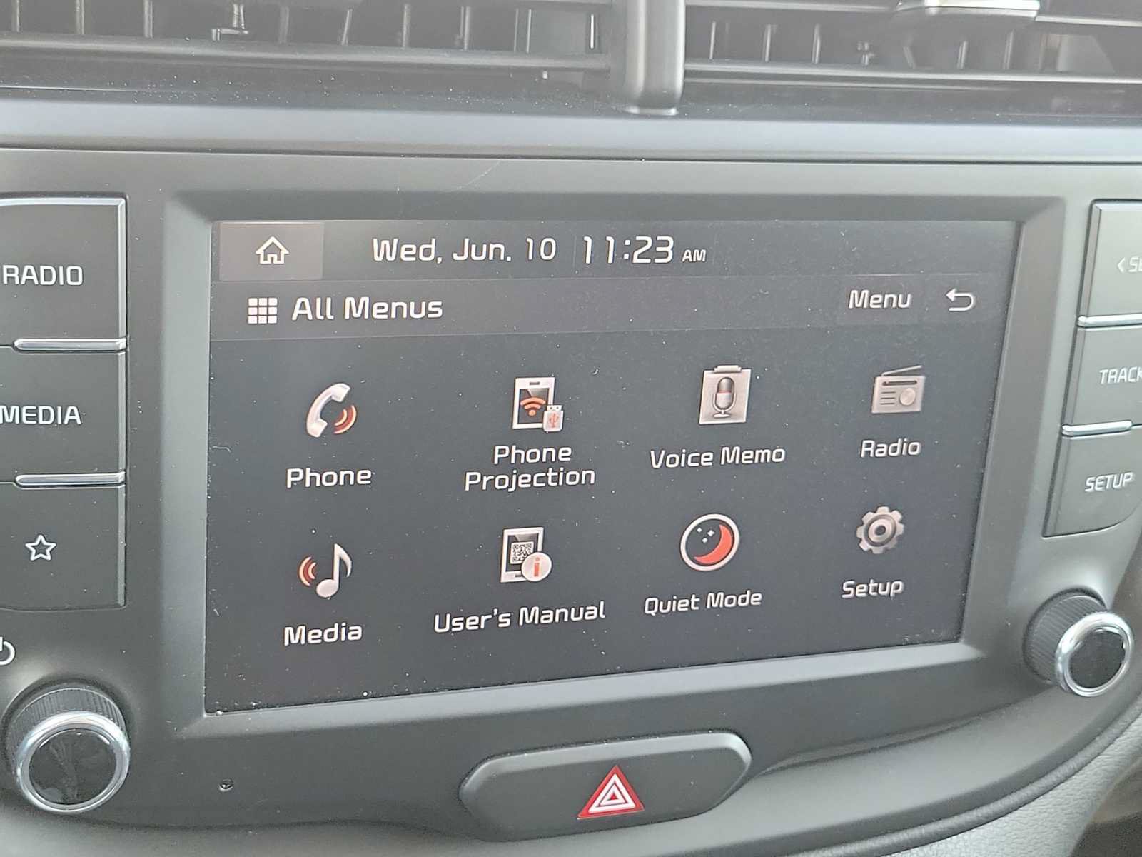 Used 2025 Kia Soul LX w/ LX Technology Package FWD image 25