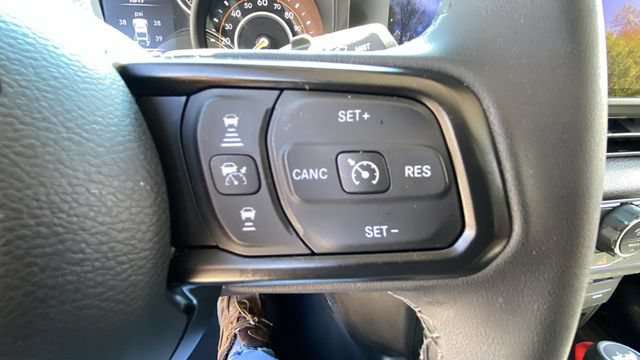 Used 2025 Jeep Wrangler Unlimited Sport AWD/4WD image 20